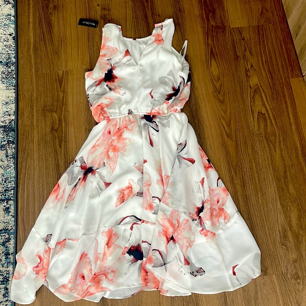 NEW floral White House Black Market dress
